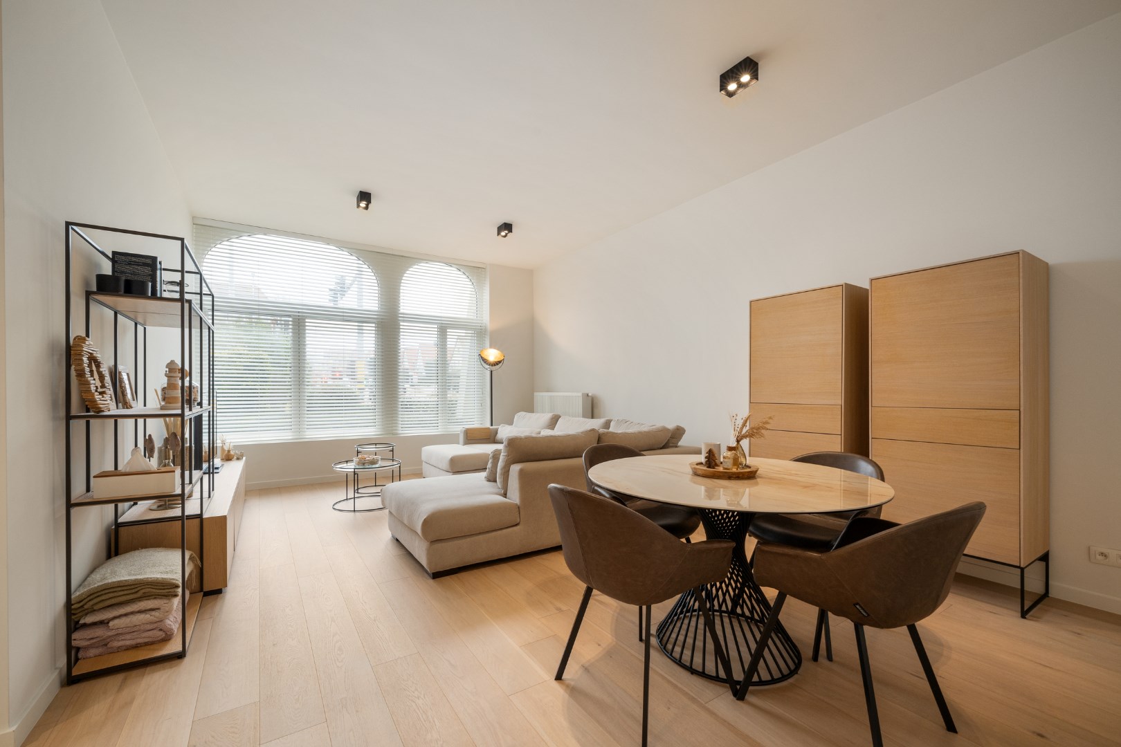 estate img