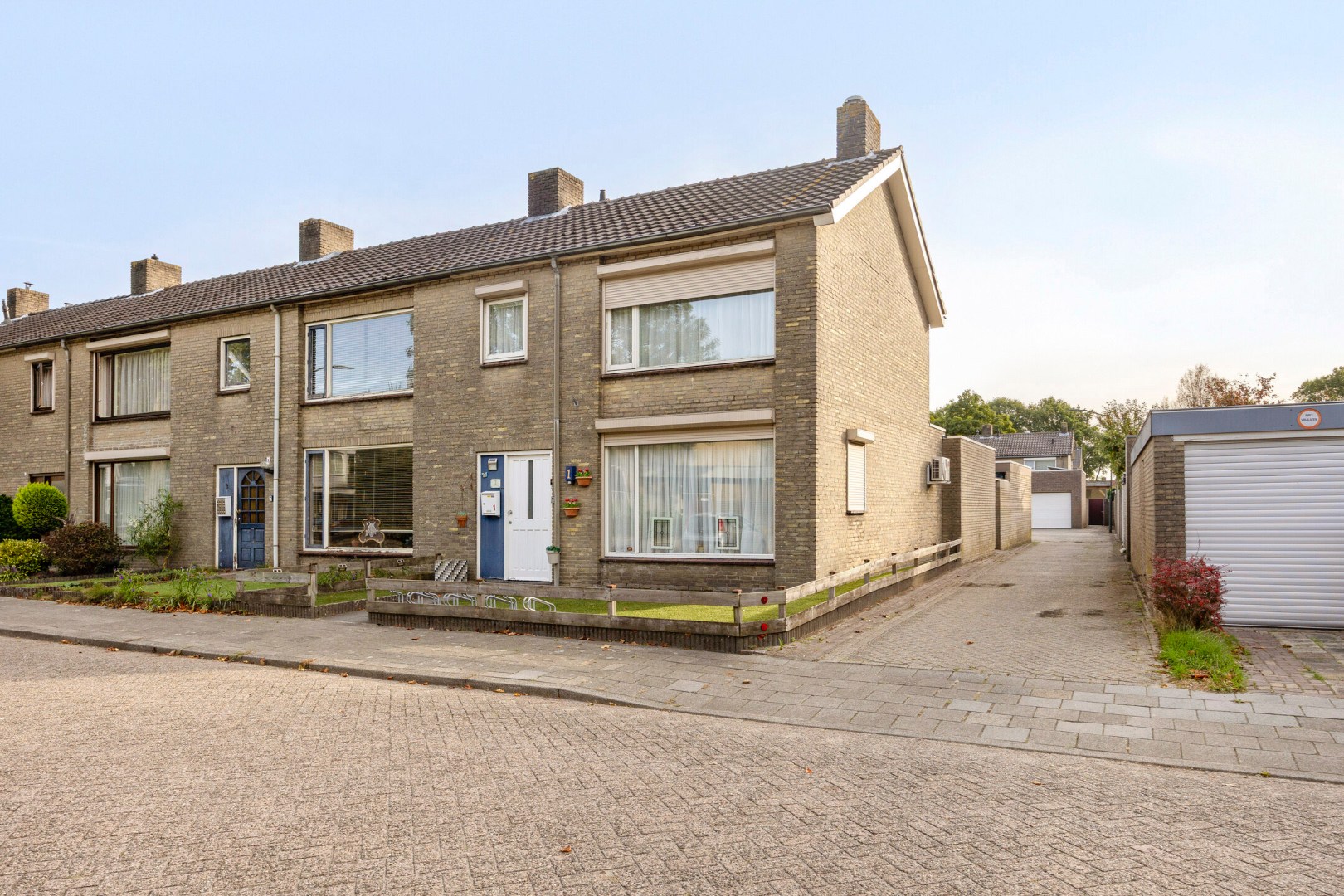 Estate main image